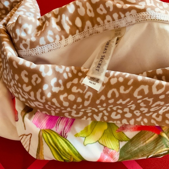 🎁Victoria's Secret Forever Sexy Fold Over Bottom - Picture 5 of 13